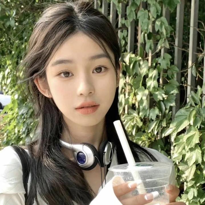 美好的夏天封面